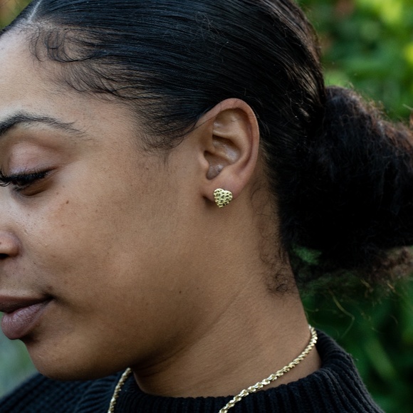 Cute Heart Womens Solid Yellow Gold 925 Sterling Silver Nugget Stud Earrings - Picture 5 of 5